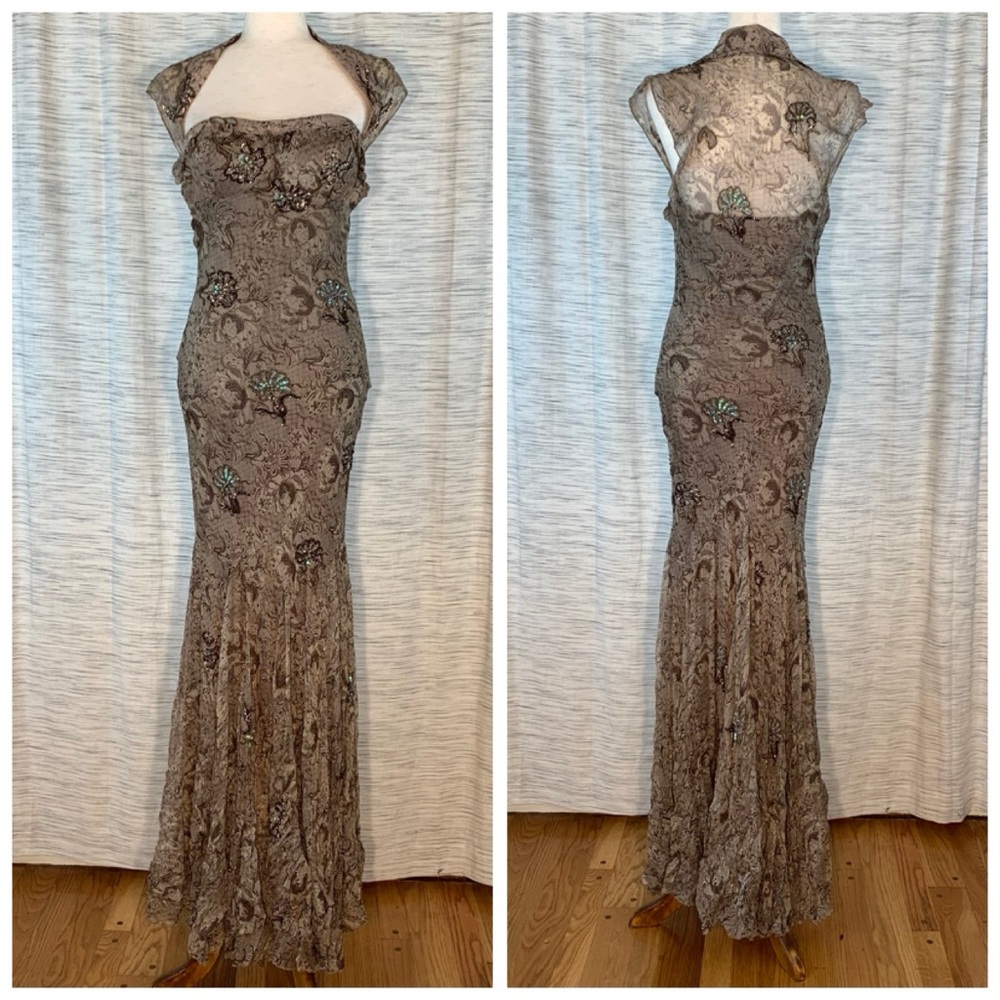 Nina Austin brown and tan floral evening gown. - Picture 2 of 14